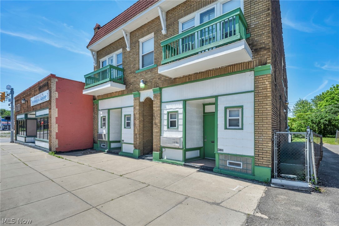 4512 E 131st Street Cleveland OH 44105