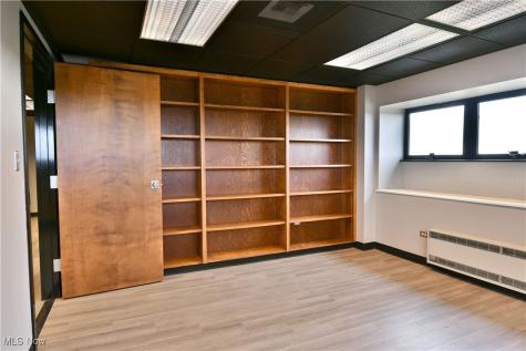 108 Main Avenue SW Warren OH 44481