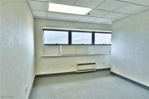 108 Main Avenue SW Warren OH 44481