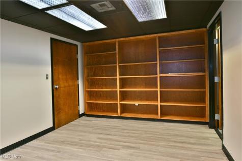 108 Main Avenue SW Warren OH 44481