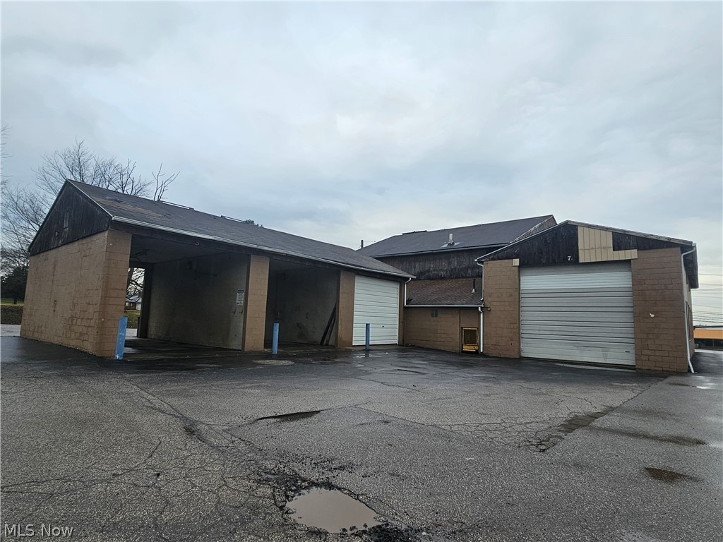 15525 W High Street Middlefield OH 44062