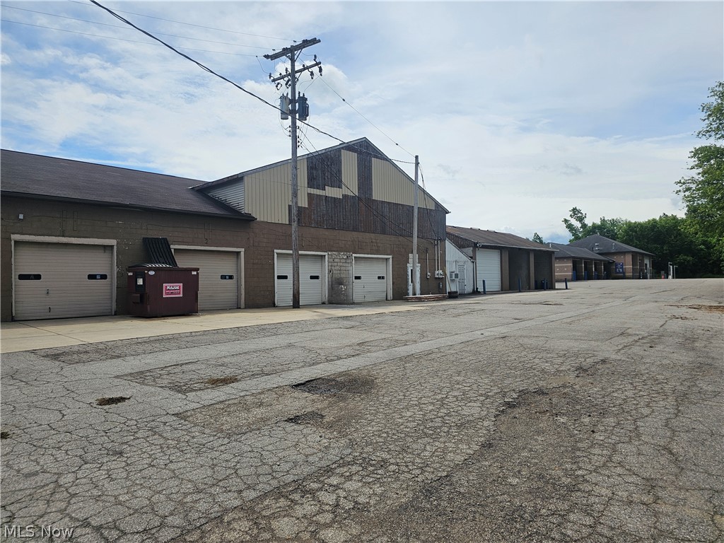 15525 W High Street Middlefield OH 44062