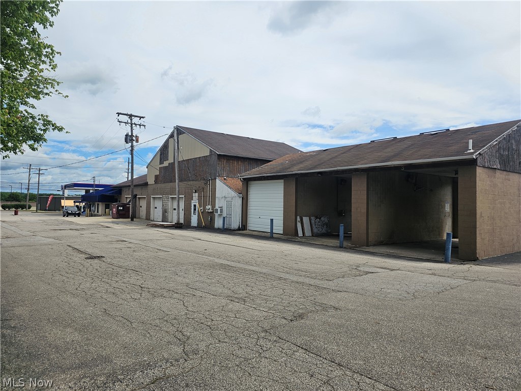 15525 W High Street Middlefield OH 44062