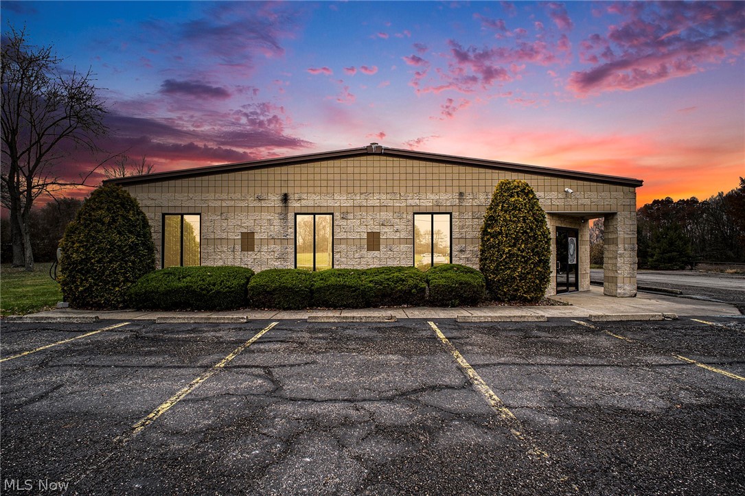 1598 Motor Inn Drive Girard OH 44420