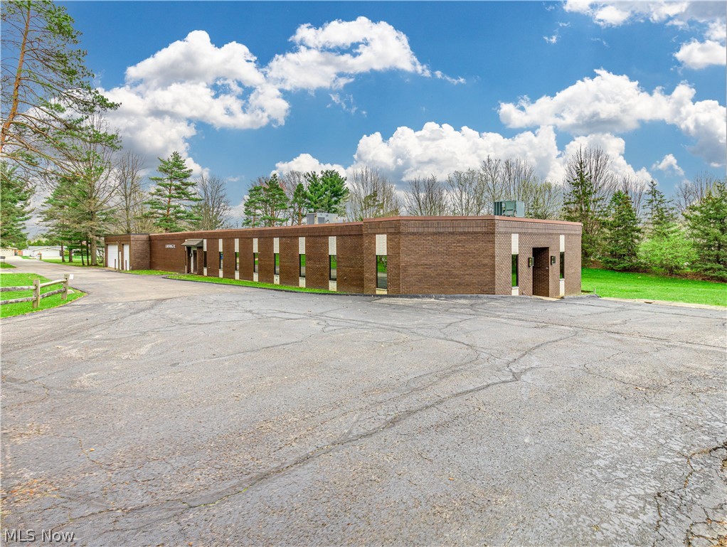 324 Ledge Road Macedonia OH 44056