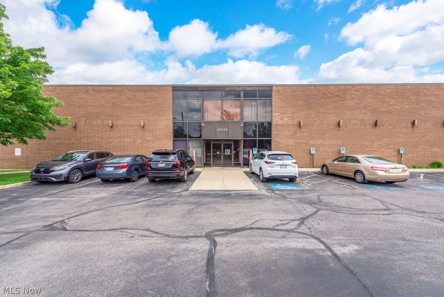 21245 Lorain Road Cleveland OH 44126