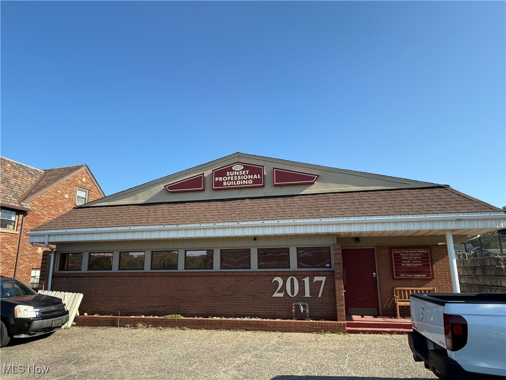 2017 Sunset Boulevard Steubenville OH 43952