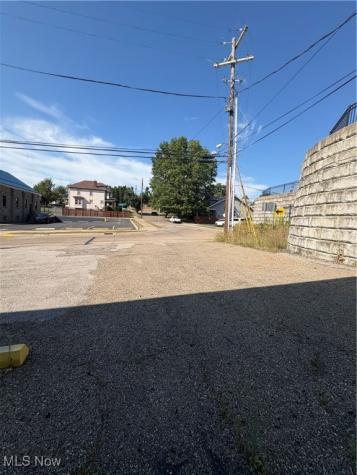 2017 Sunset Boulevard Steubenville OH 43952