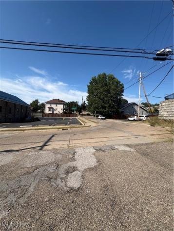 2017 Sunset Boulevard Steubenville OH 43952