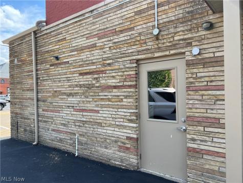 25 S 5th Street Martins Ferry OH 43935
