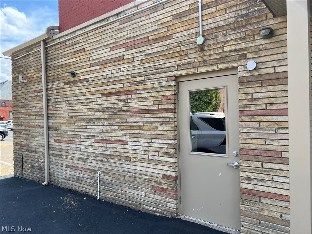 25 S 5th Street Martins Ferry OH 43935