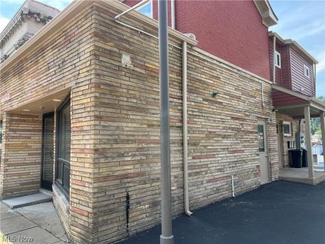 25 S 5th Street Martins Ferry OH 43935