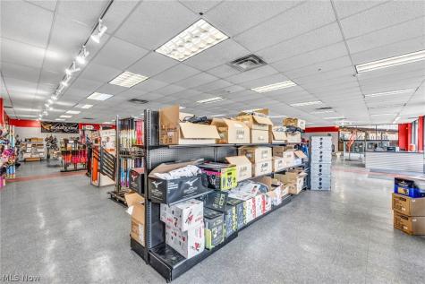 9431 Mentor Avenue Mentor OH 44060