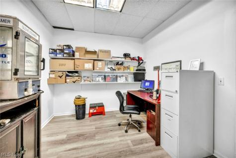 9431 Mentor Avenue Mentor OH 44060