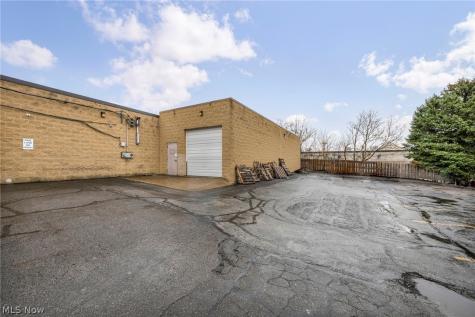 9431 Mentor Avenue Mentor OH 44060