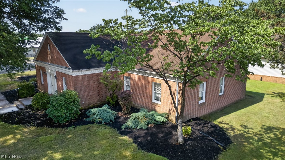 1615 N Main Street Orrville OH 44667