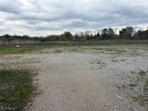 Loomis Parkway/lovers Lane Ravenna OH 44266