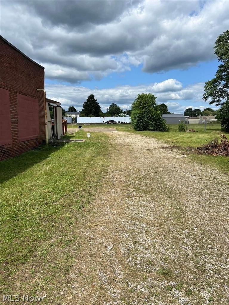 1148 Walnut Street Coshocton OH 43812