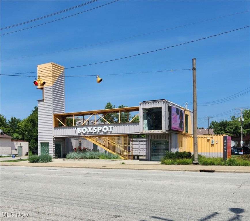8005 Kinsman Road Cleveland OH 44104