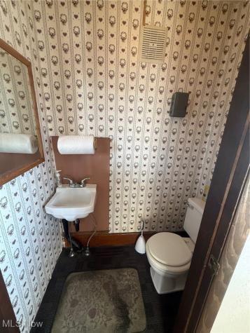 233 W High Avenue New Philadelphia OH 44663