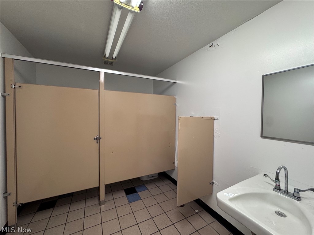 202 E Park Avenue Columbiana OH 44408