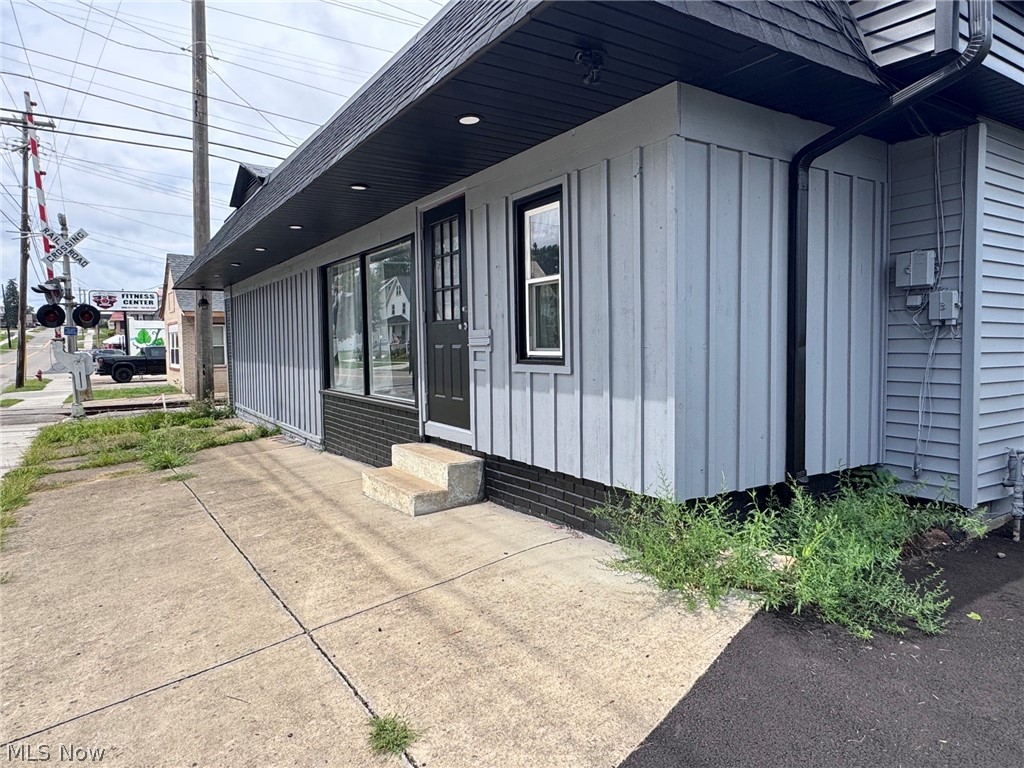 202 E Park Avenue Columbiana OH 44408