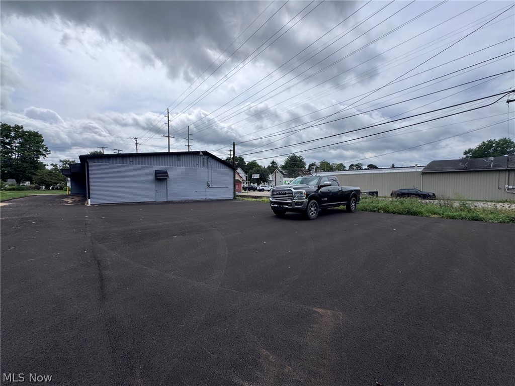 202 E Park Avenue Columbiana OH 44408