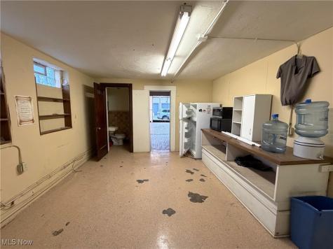 814 Cleveland Avenue NW Canton OH 44702