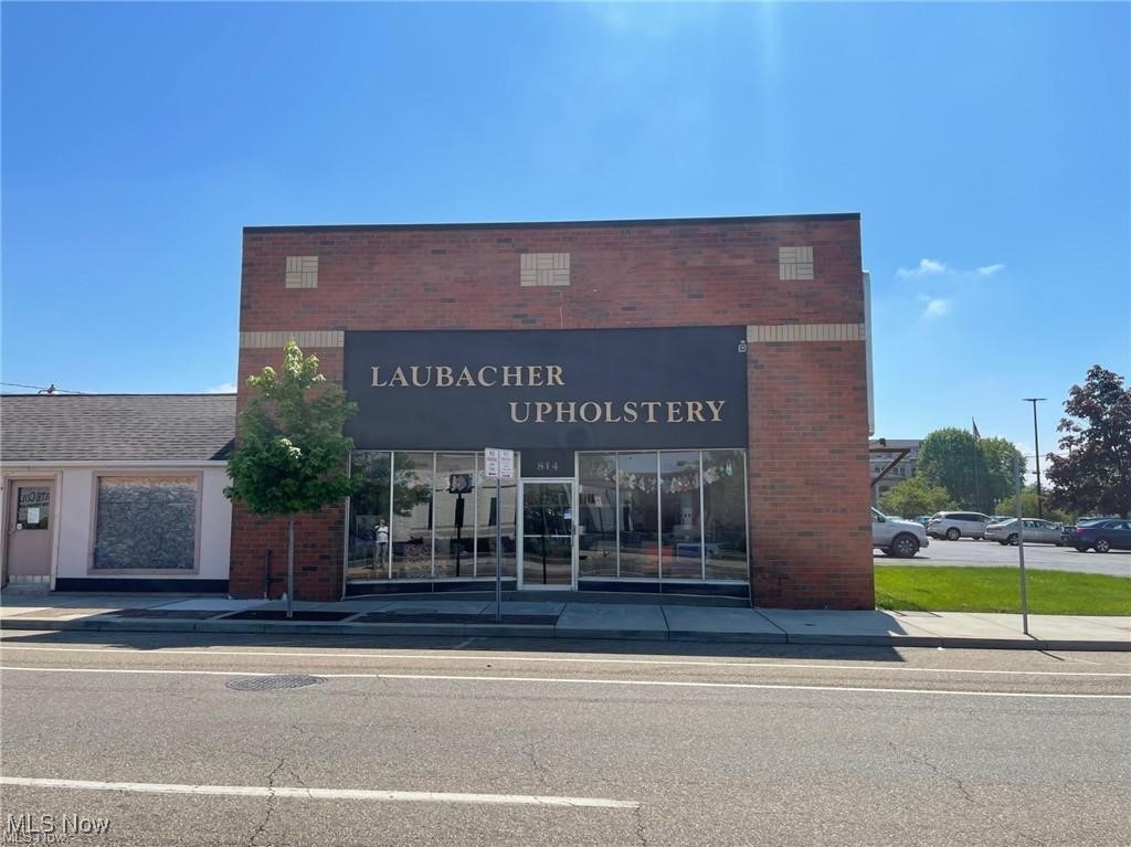 814 Cleveland Avenue NW Canton OH 44702