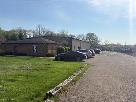 3822 Victory Avenue Louisville OH 44641