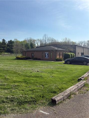 3822 Victory Avenue Louisville OH 44641