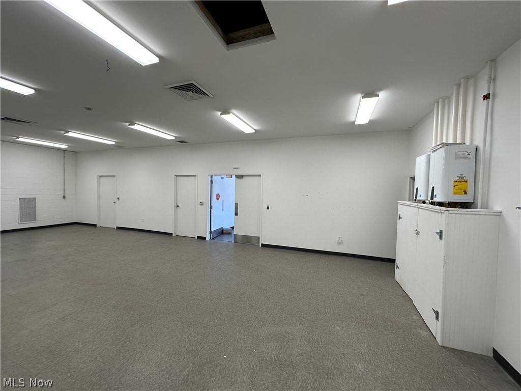 719 Sugar Lane Elyria OH 44035