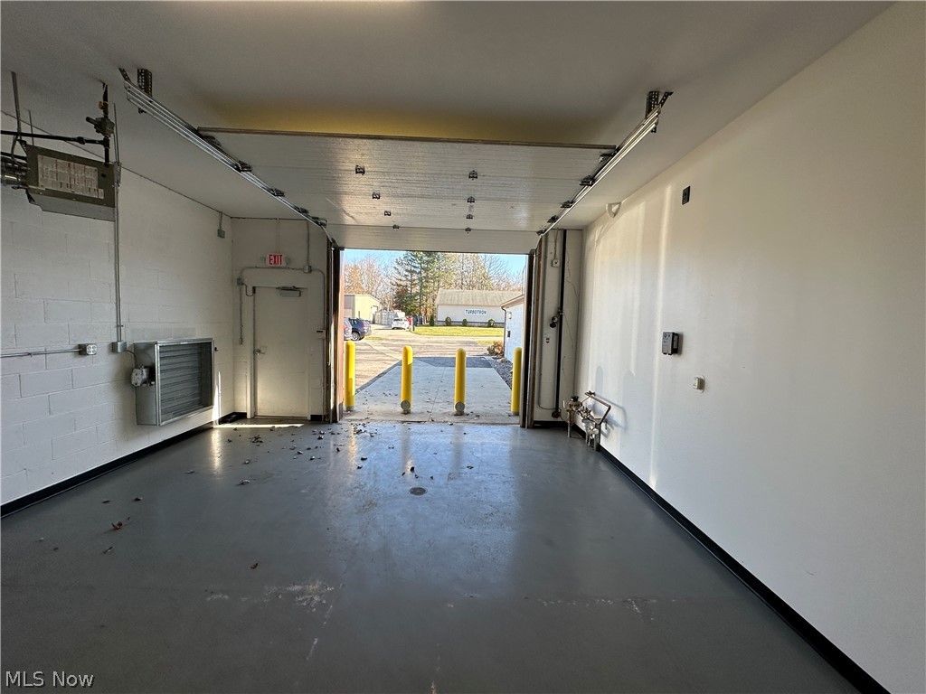 719 Sugar Lane Elyria OH 44035