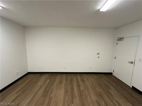 719 Sugar Lane Elyria OH 44035