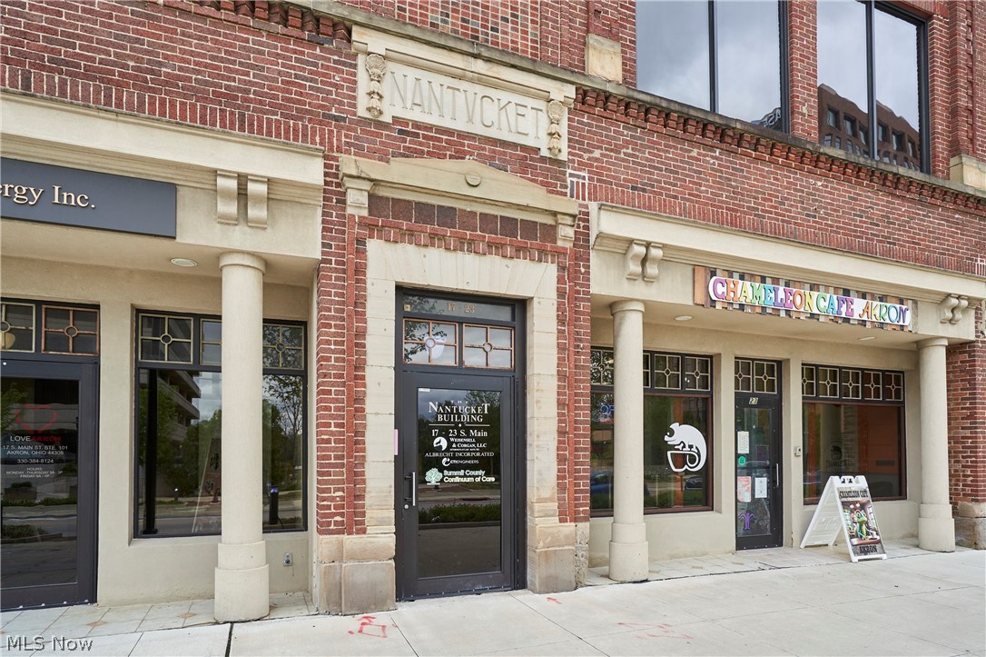 17-23 S Main Street Akron OH 44308