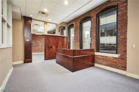 17-23 S Main Street Akron OH 44308