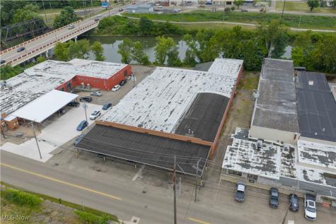 165 W Broadway Street Dover OH 44622