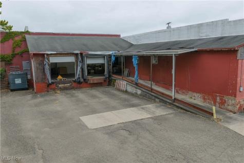 165 W Broadway Street Dover OH 44622