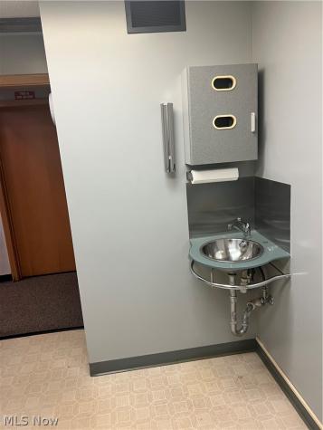 249 Fair Avenue NW New Philadelphia OH 44663