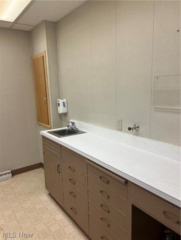 249 Fair Avenue NW New Philadelphia OH 44663