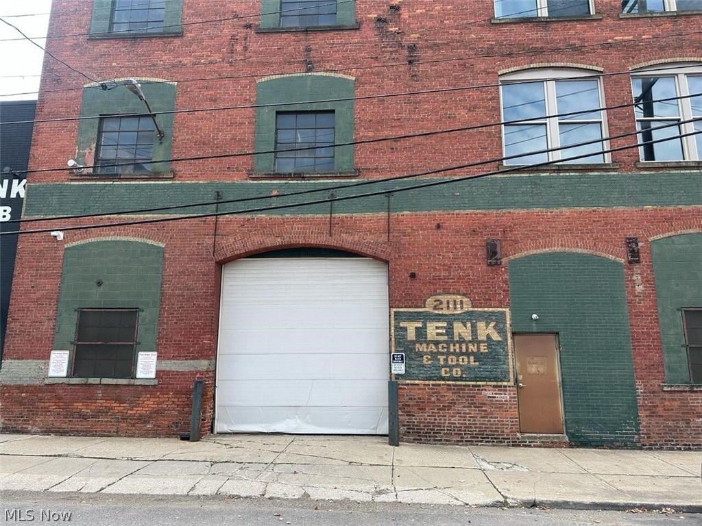 2111 Center Street Cleveland OH 44113