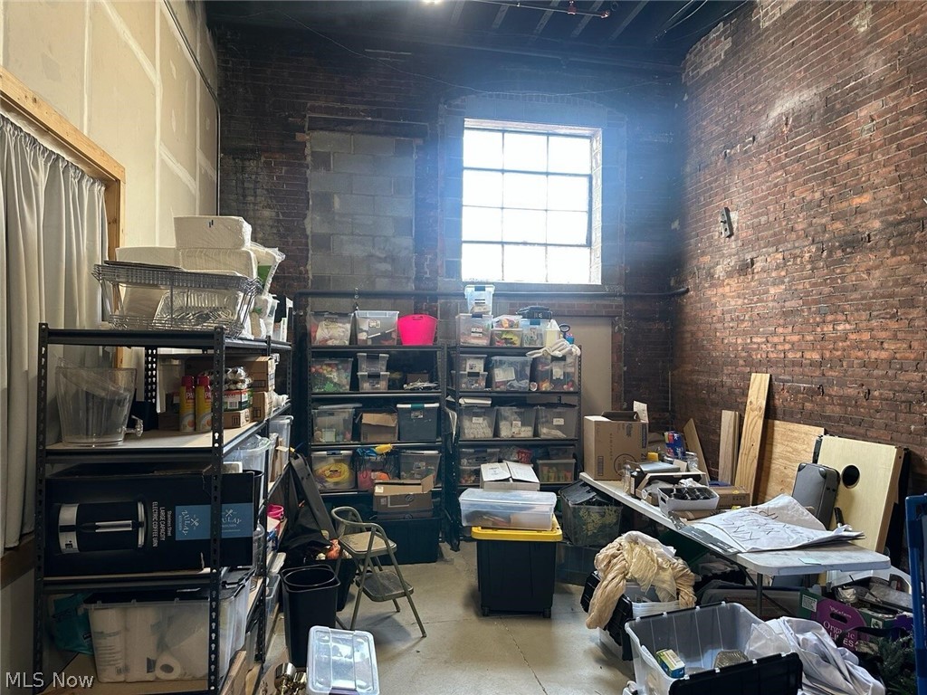 2111 Center Street Cleveland OH 44113