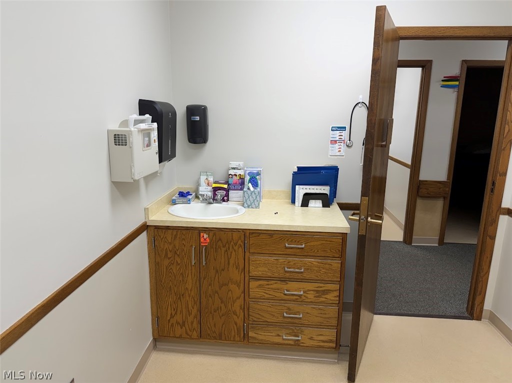 420 S Reeves Avenue Dover OH 44622