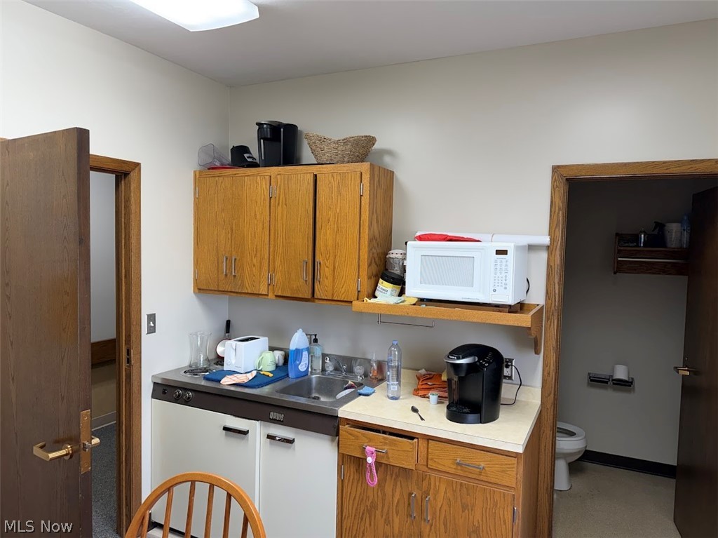 420 S Reeves Avenue Dover OH 44622