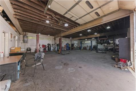 626 E 152nd Street Cleveland OH 44110