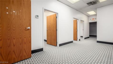 927 Wheeling Avenue Cambridge OH 43725