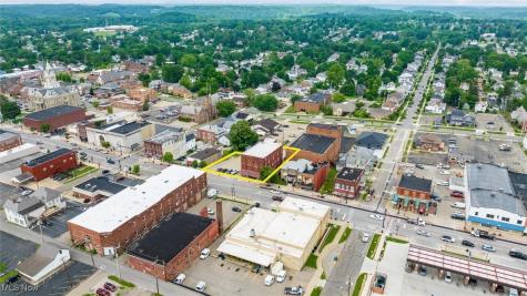 927 Wheeling Avenue Cambridge OH 43725