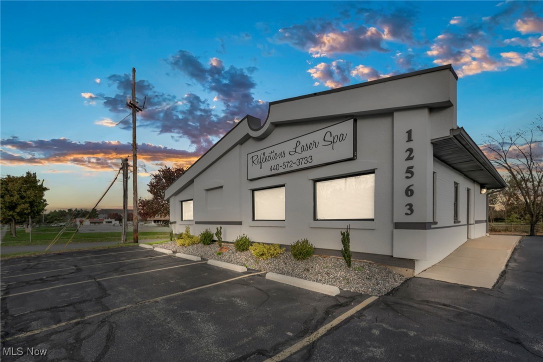 12563 Pearl Road Strongsville OH 44136