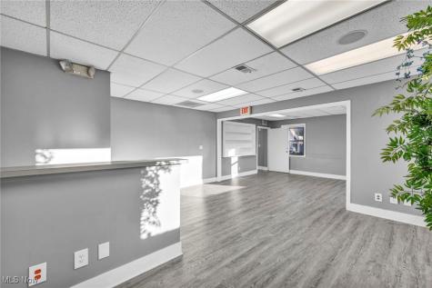 12563 Pearl Road Strongsville OH 44136