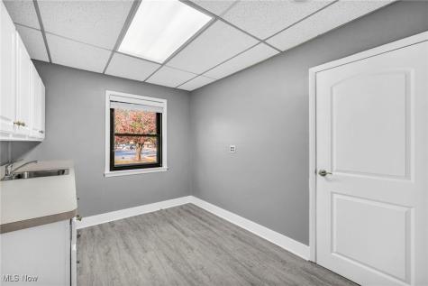 12563 Pearl Road Strongsville OH 44136